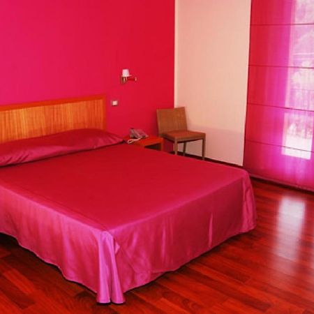Hotel I Colori Sant'Antioco Exterior photo